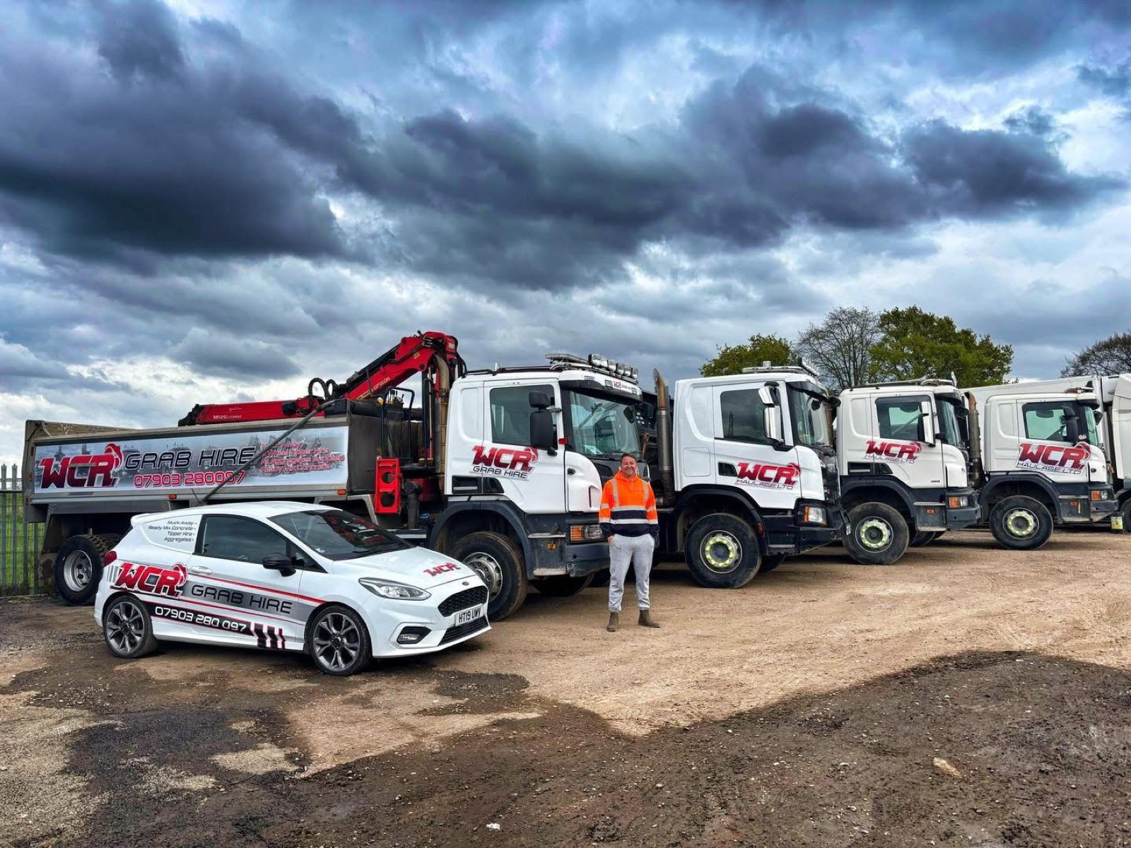 WCR Grab Hire — real grab lorry, muck away and aggregate work in Essex & London
