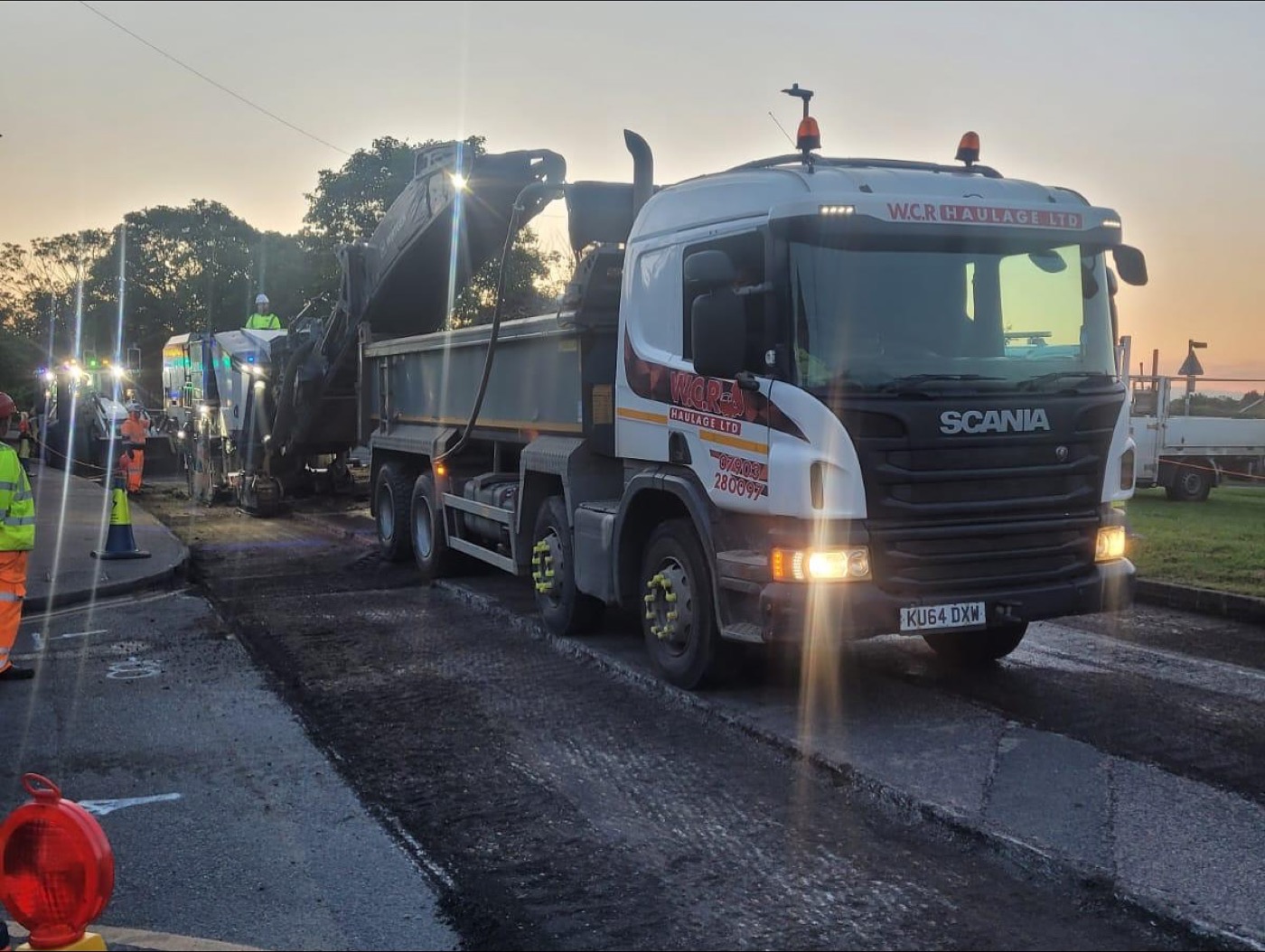 WCR Grab Hire — real grab lorry, muck away and aggregate work in Essex & London