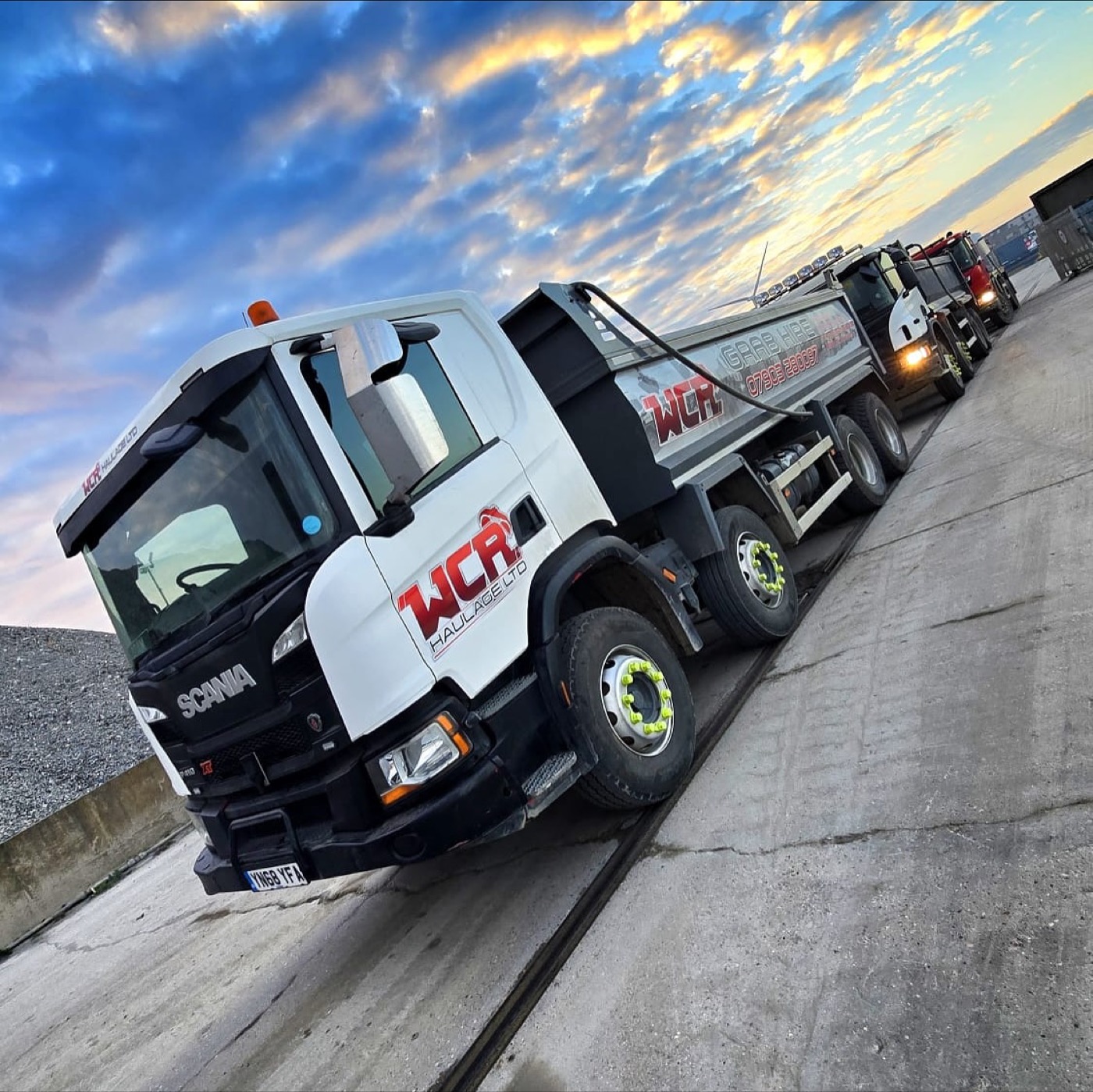 WCR Grab Hire — real grab lorry, muck away and aggregate work in Essex & London