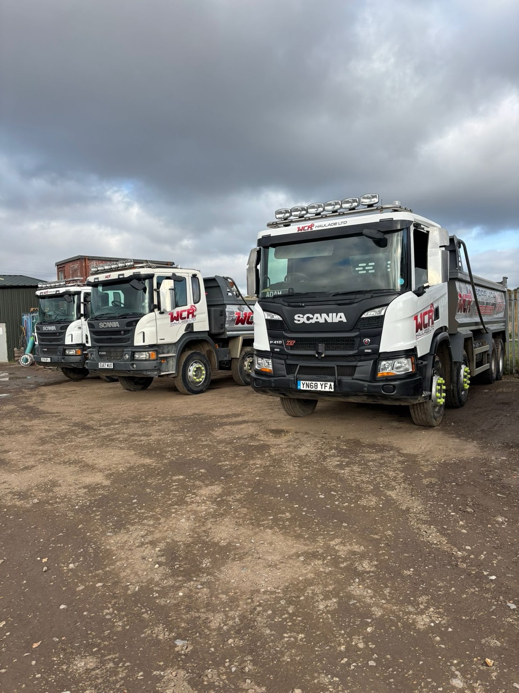 WCR Grab Hire — real grab lorry, muck away and aggregate work in Essex & London